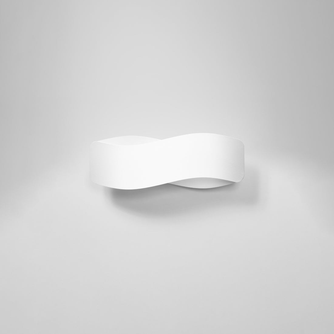 Wall lamp TILA 40 white