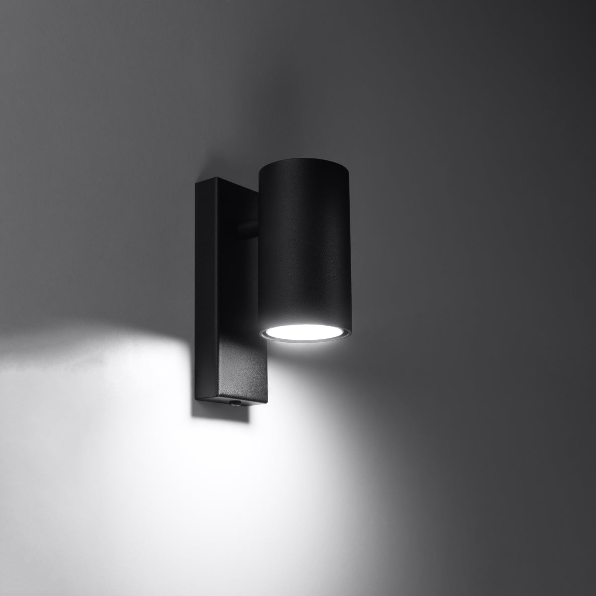Wall lamp UTTI black