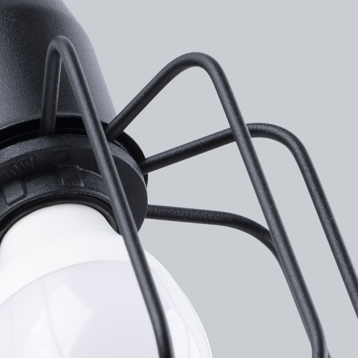 Wall lamp BELUCI 1S black