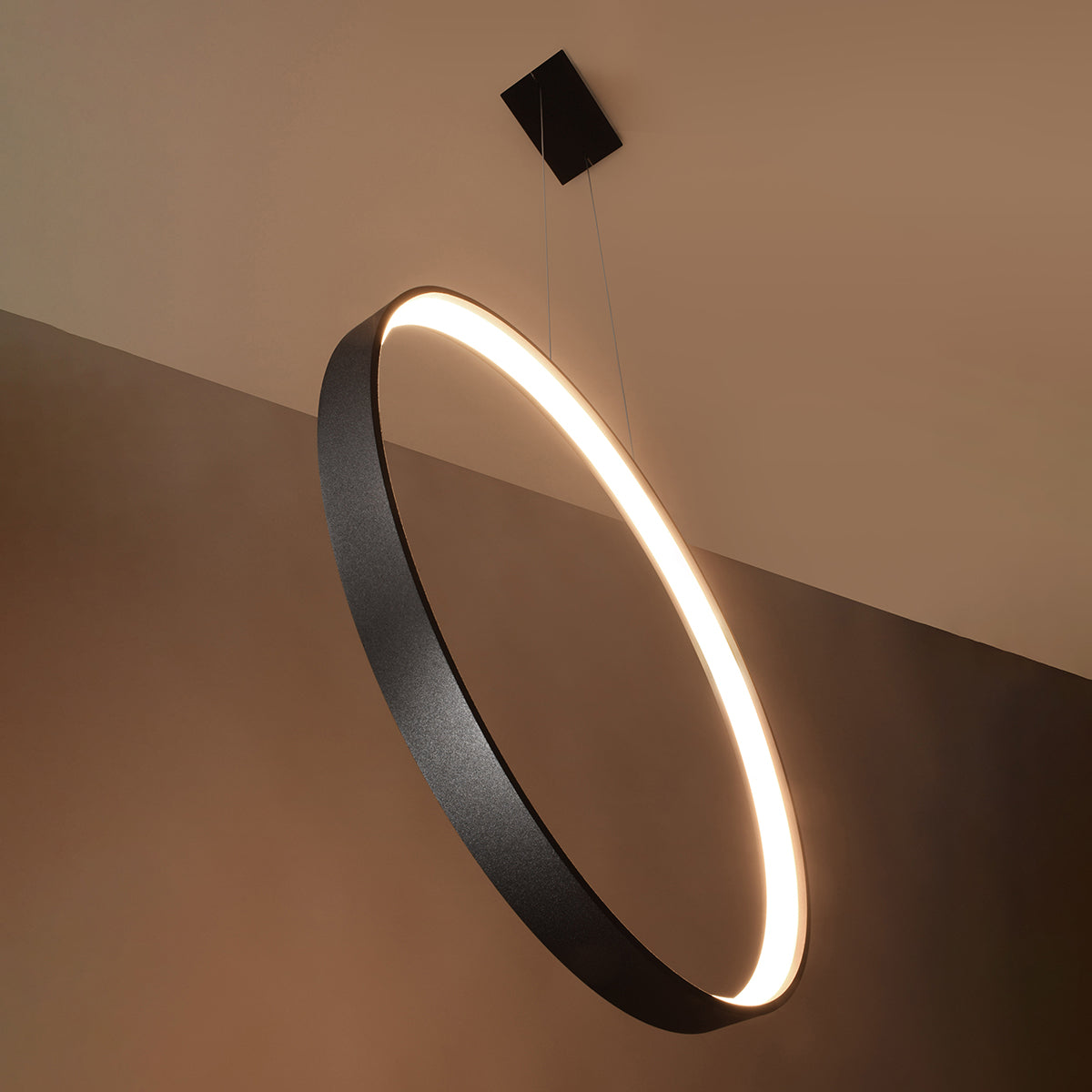 Pendant lamp RIO 55 black 3000K