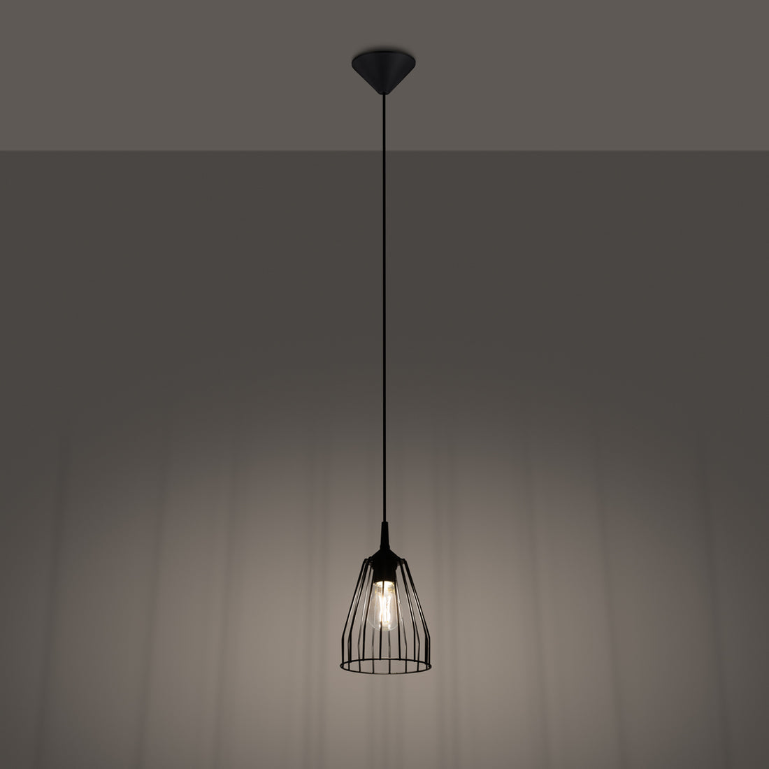 Pendant lamp LEYO