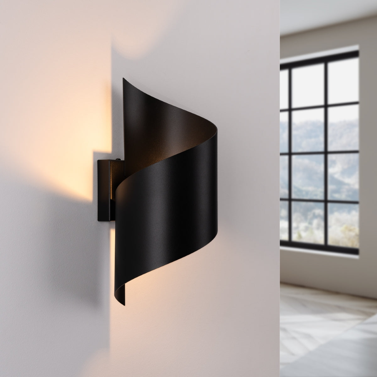 Wall lamp TALASSA black