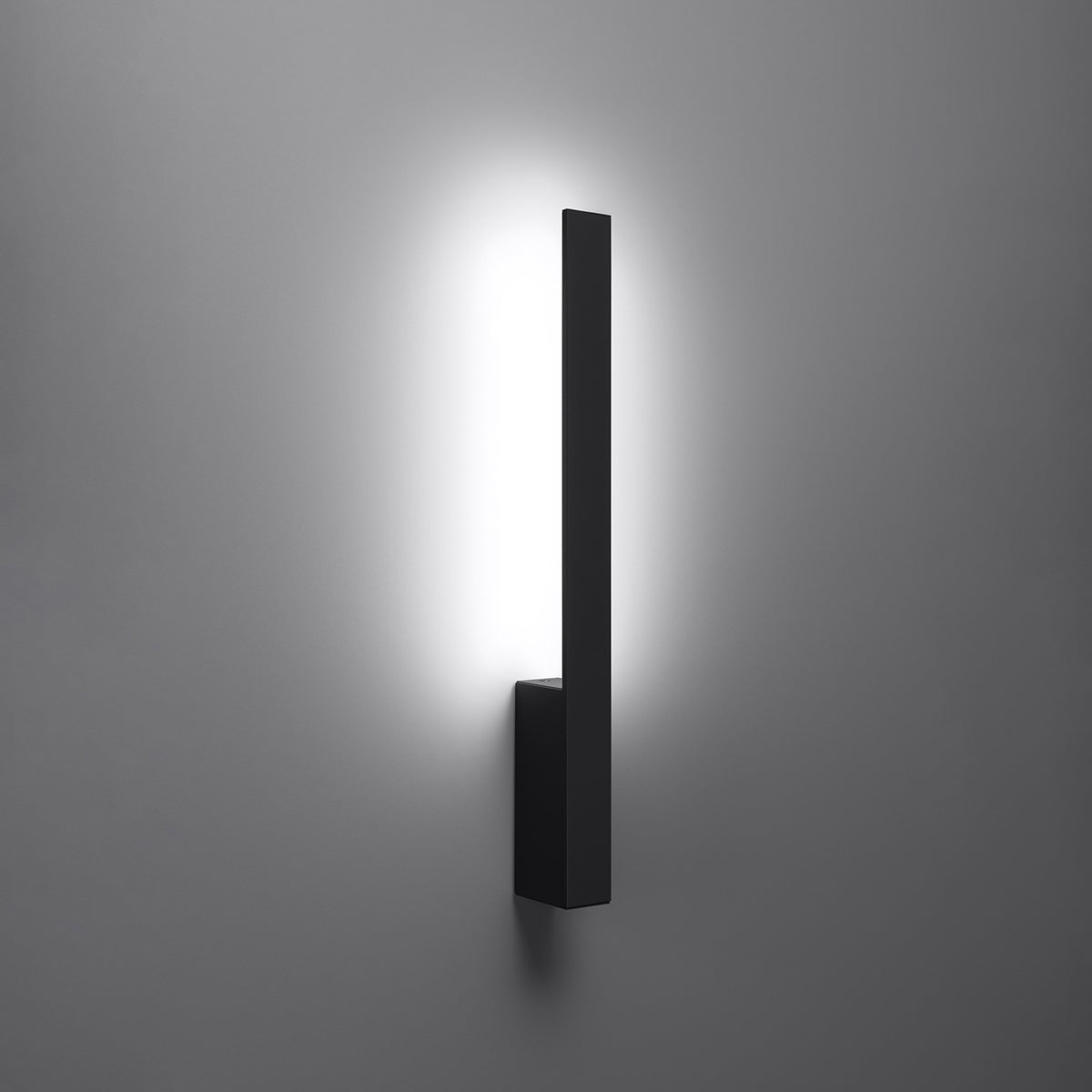 Wall lamp LAHTI S black 4000K