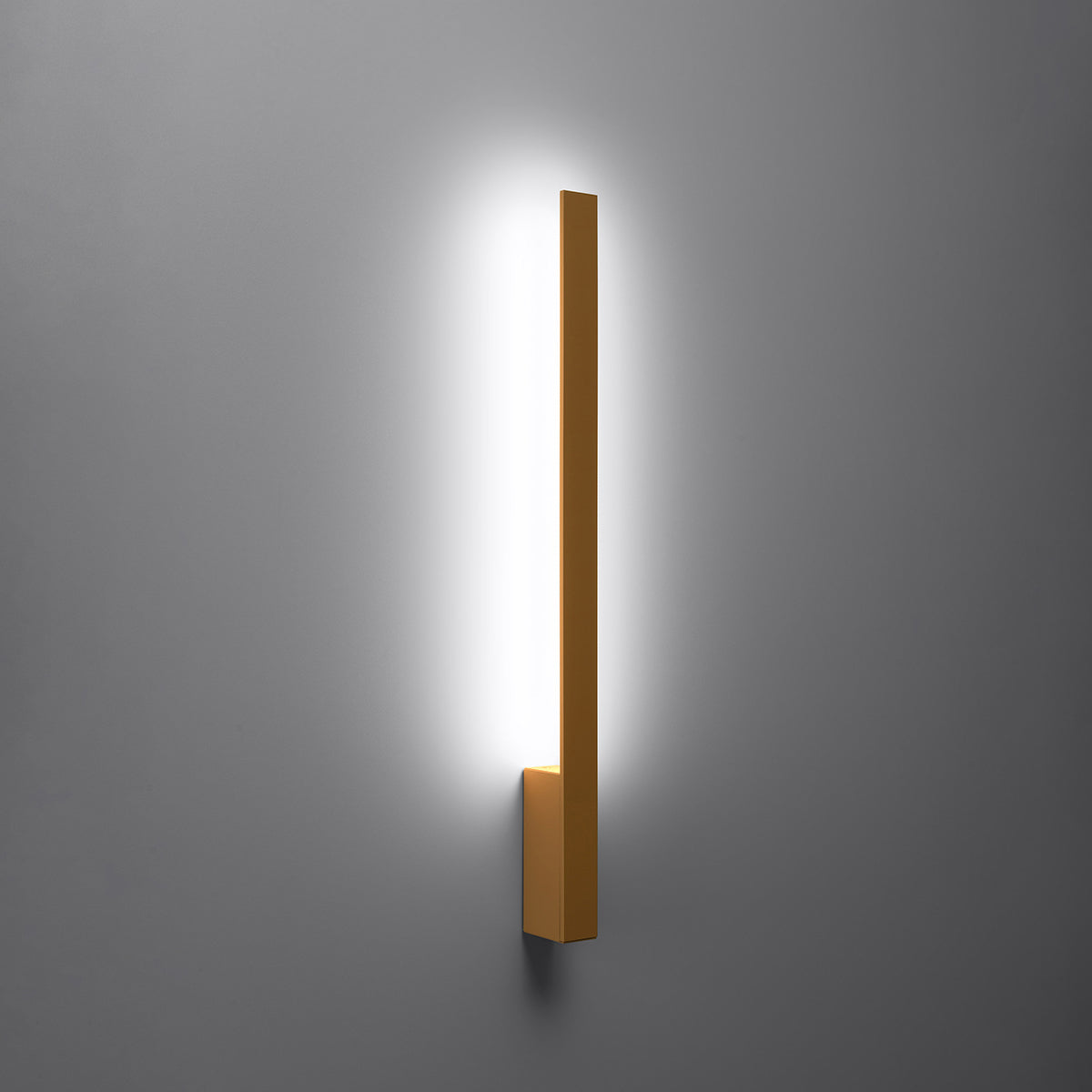 Wall lamp LAHTI M golden 4000K