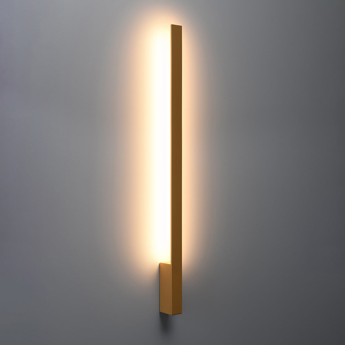 Wall lamp LAHTI L golden 3000K