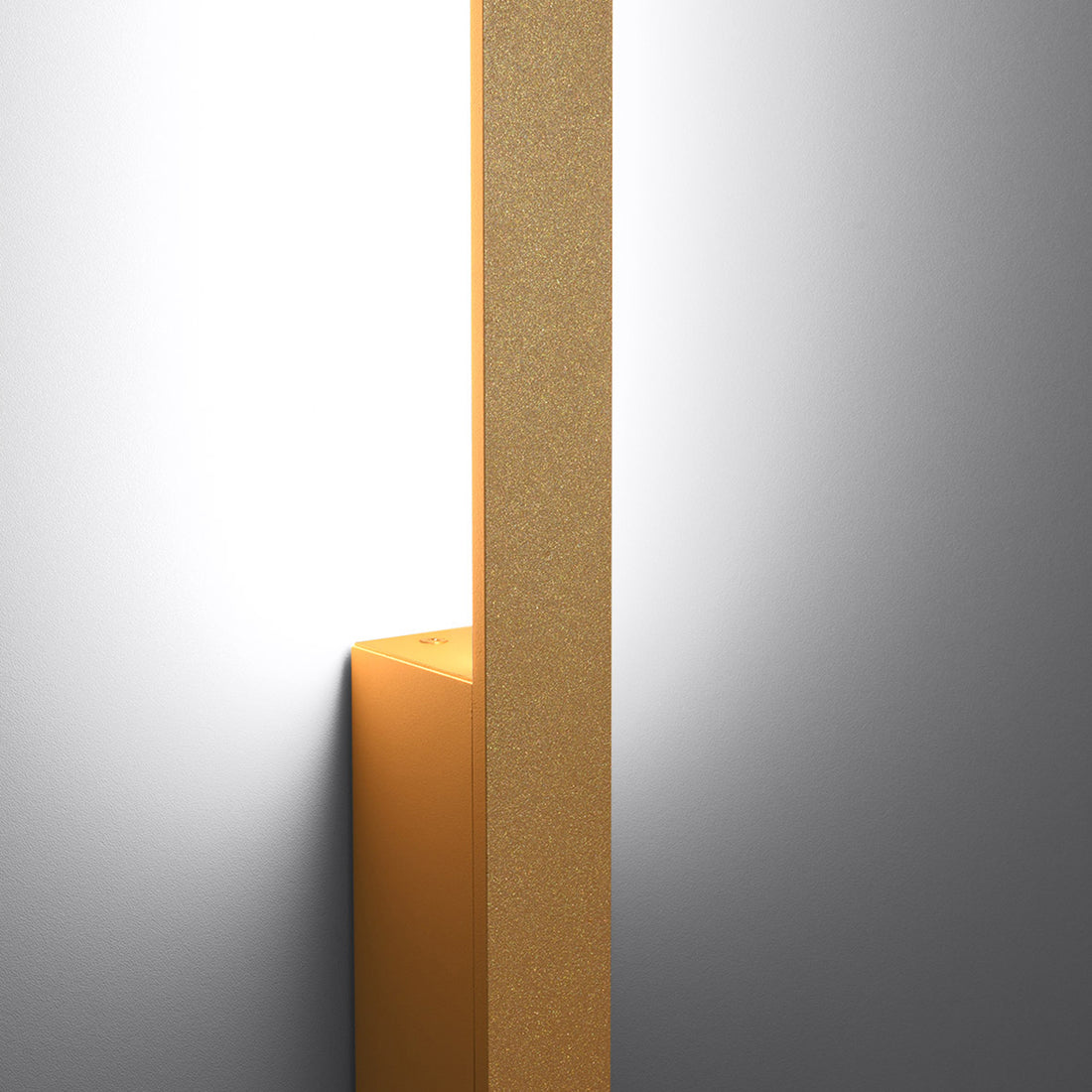 Wall lamp LAHTI L golden 4000K