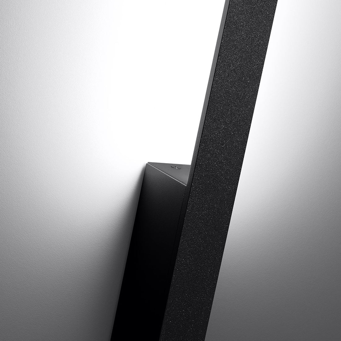 Wandleuchte SAPPO M schwarz 4000K