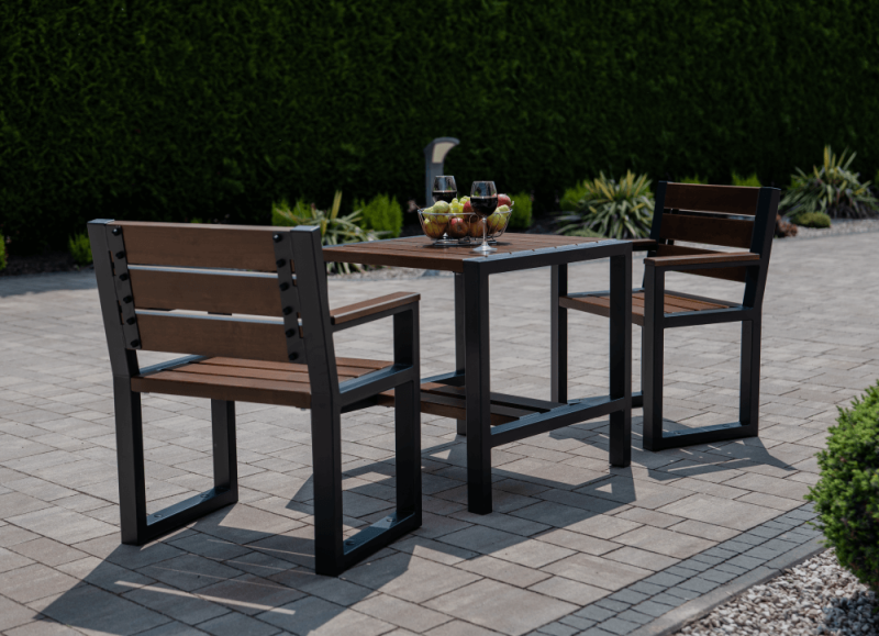 Contemporary Outdoor Bistro Set 1x square table 2x chairs with a backrest and armrests - Diamond Work Sp. z o.o.