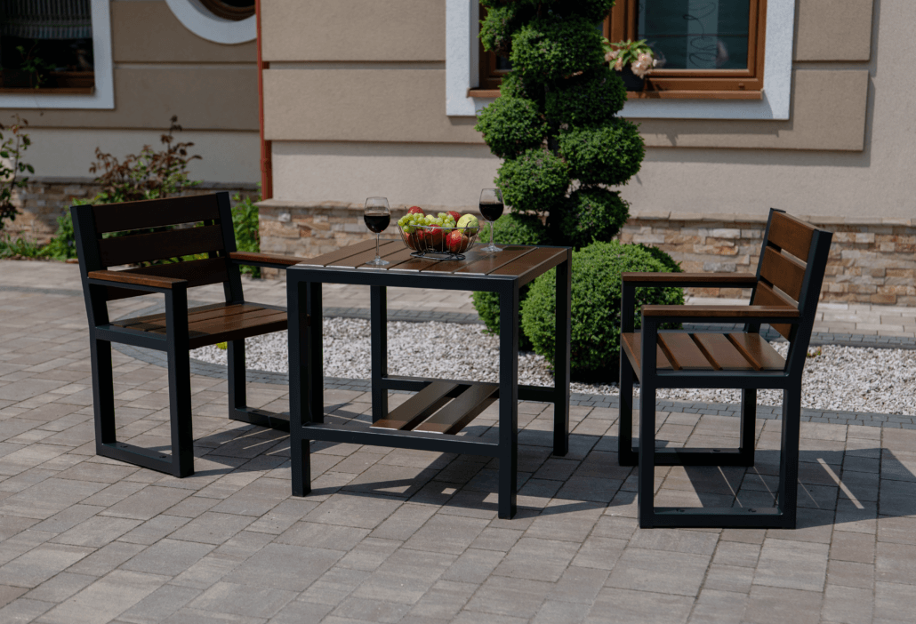 Contemporary Outdoor Bistro Set 1x square table 2x chairs with a backrest and armrests - Diamond Work Sp. z o.o.