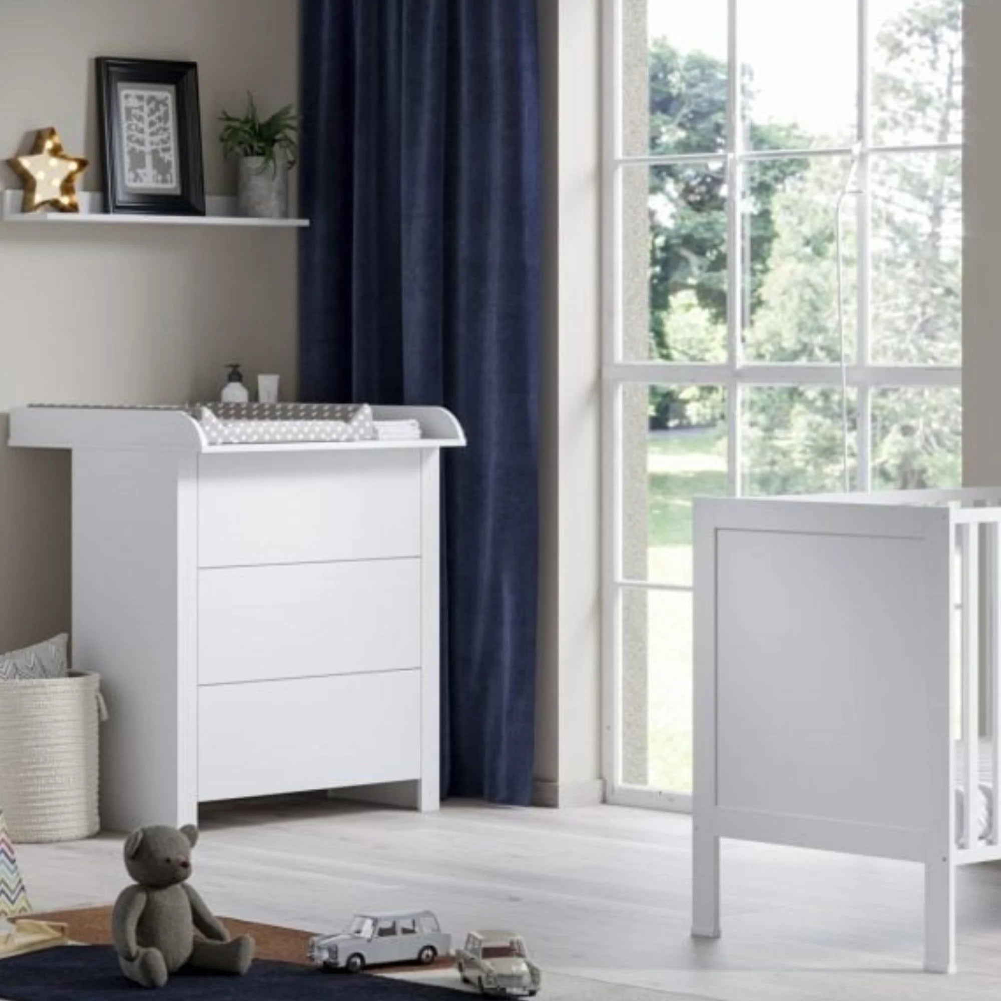 Modern & Functional Nursery Storage  Dresser - Diamond Work Sp. z o.o.