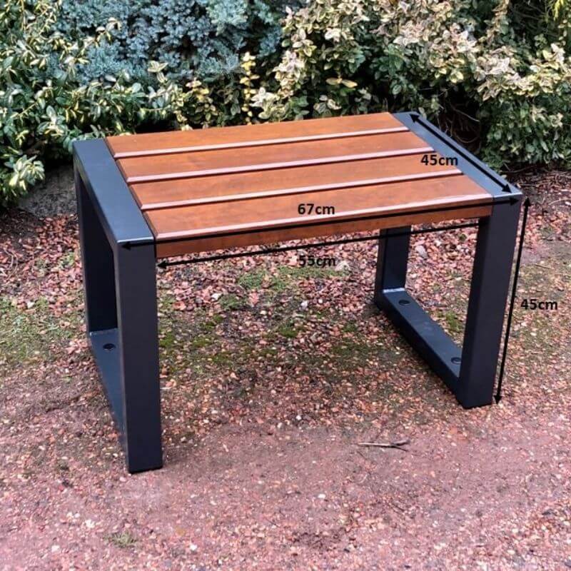 A set of modern garden furniture - 1x table + 2x backless benches + 2x backless chairs