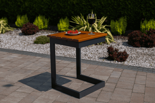 Modern garden lounger with table